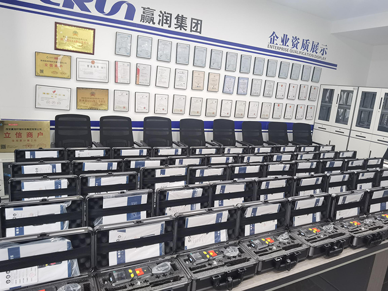 品質(zhì)保證、實力認可！贏潤集團四合一氣體檢測儀用于石油化工企業(yè)！